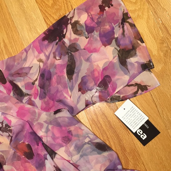 Ruffle top - Picture 4 of 4